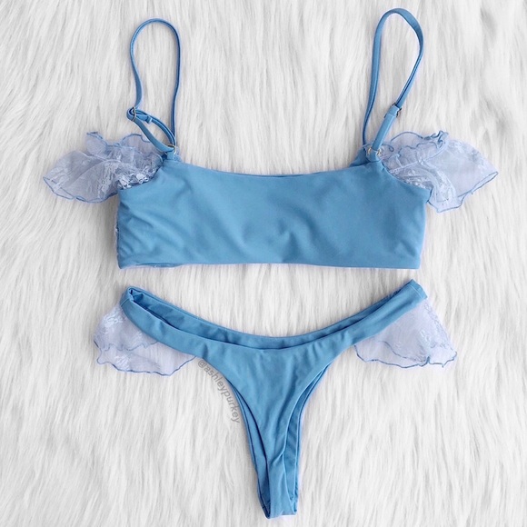 ❤️SALE❤️ Blue lace off shoulder cheeky bikini set - Picture 3 of 4